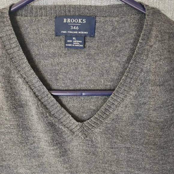 Brooks 100% Merino Wool Sweater Gray Long Sleeve V-Neck Pullover Size XL - Picture 7 of 9